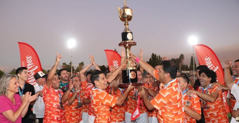 América de Temuco se tituló campeón nacional categoría 45 años en Molina