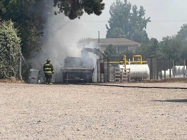 Explosión genera grave incendio en empresa Patacón de Molina