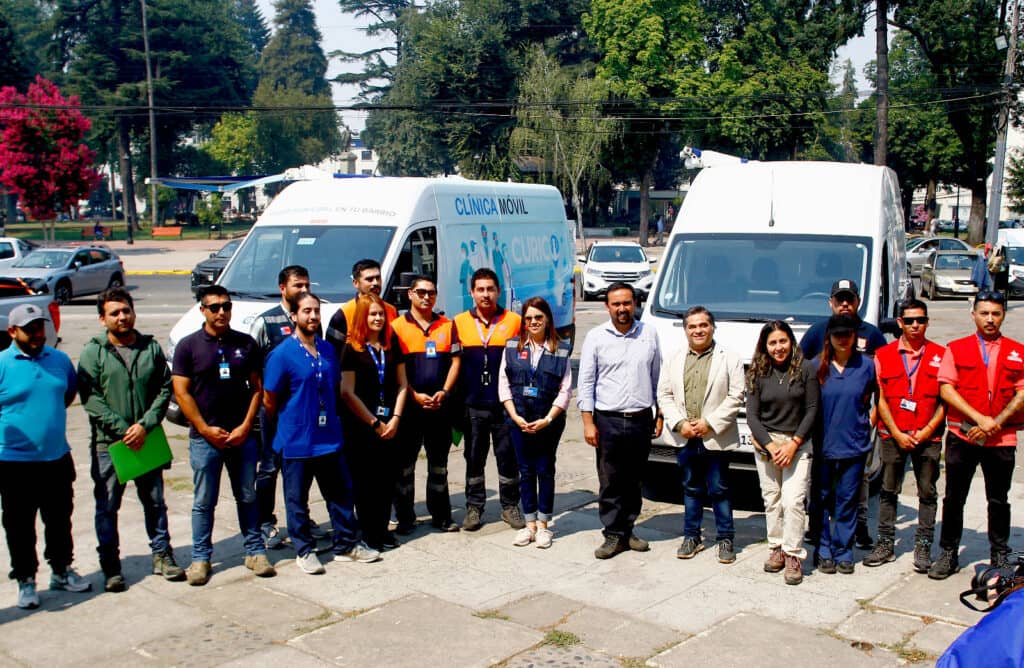 Personal de salud y veterinario de Curicó están en Ñuble ayudando en la emergencia ambiental