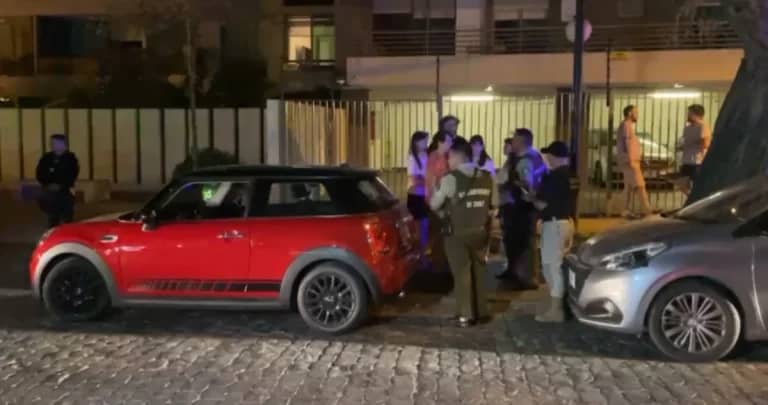 Delincuentes robaron moderno auto en encerrona, pero no supieron echarlo a andar
