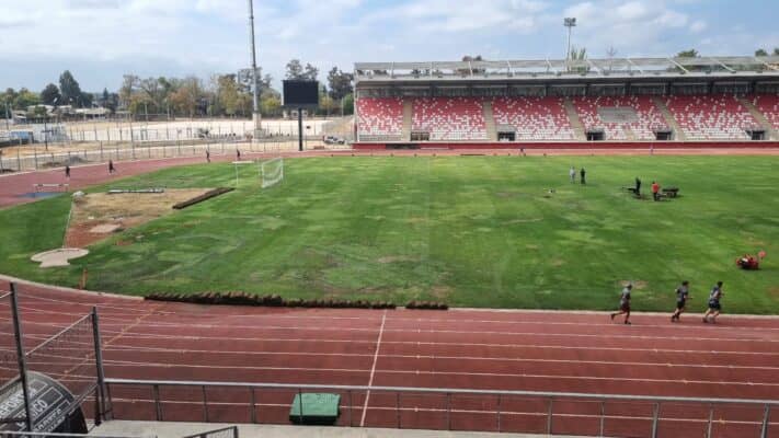 Estadio La Granja: continúan trabajos para partido de Curicó Unido a disputarse este lunes