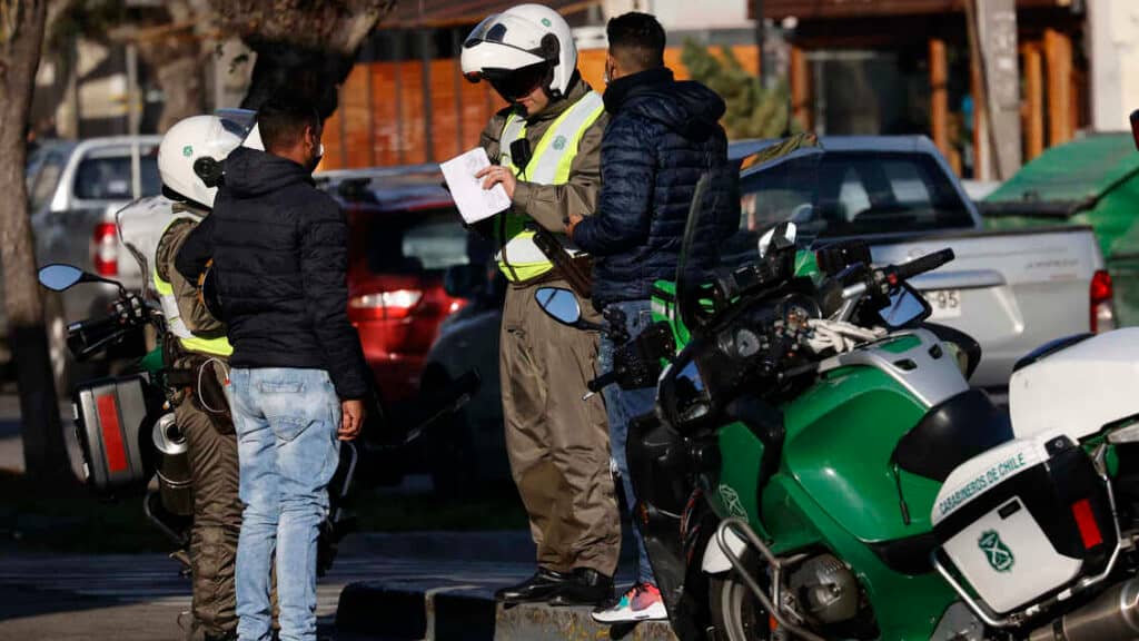 Fiscalía pedirá prisión para extranjeros que sean detenidos y no tengan carnet de identidad