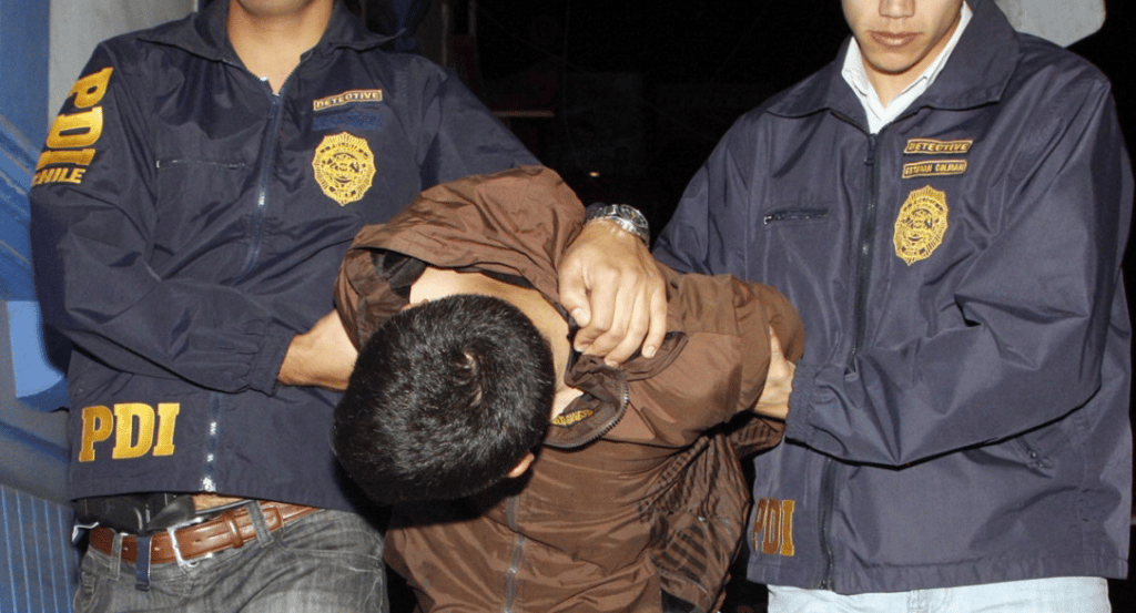 Menor de 13 años mató a puñaladas a adolescente de 15: víctima fue encontrado inconsciente en la vía pública