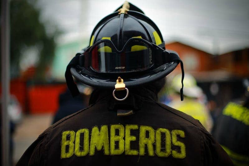Incendio en bodega en sector Tutuquén Bajo de Curicó dejó millonarios daños