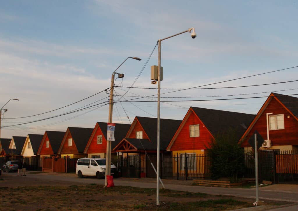 Municipio de Curicó inauguró sistemas de seguridad en villas Galilea y Víctor Domingo Silva