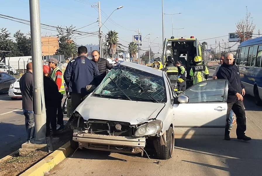 Mujer de 27 años falleció en accidente de tránsito en Avenida Alessandri de Curicó
