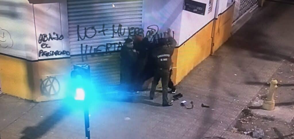 Imágenes: Caen peligrosos asaltantes callejeros en Curicó