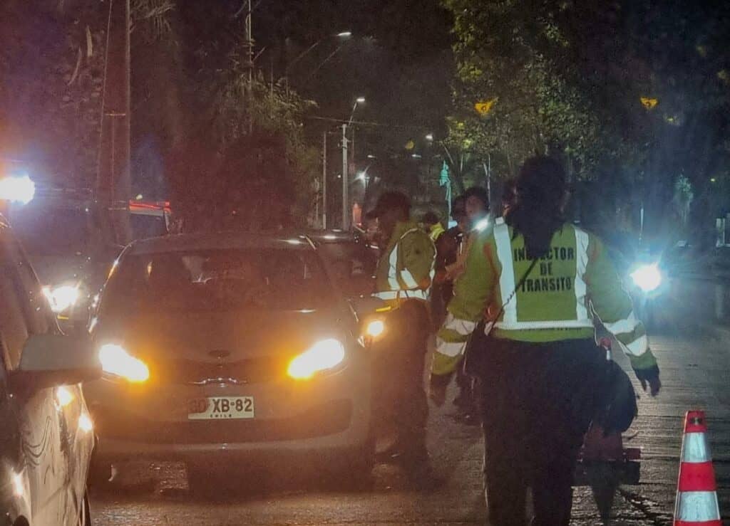 Inspectores municipales de Curicó y Carabineros realizan operativo vehicular preventivo conjunto