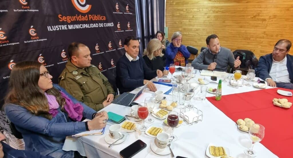 Alcalde de Curicó critica exclusión de la comuna en el programa “Calles Sin Violencia”