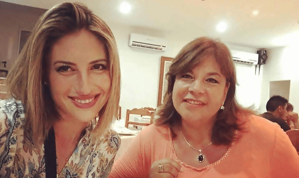 "Gracias por abandonarme": El potente mensaje de Karen Bejarano en el Día de la Madre