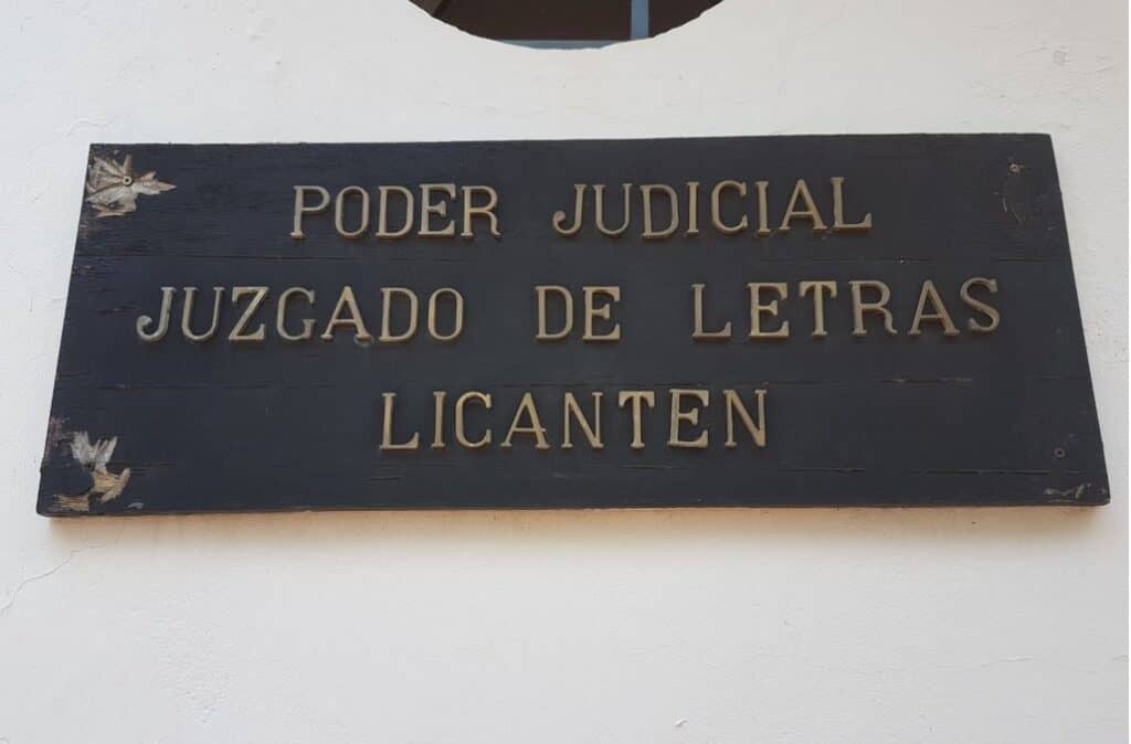 Tribunal de Licantén dejó en libertad a conductora que causó accidente con dos fallecidos