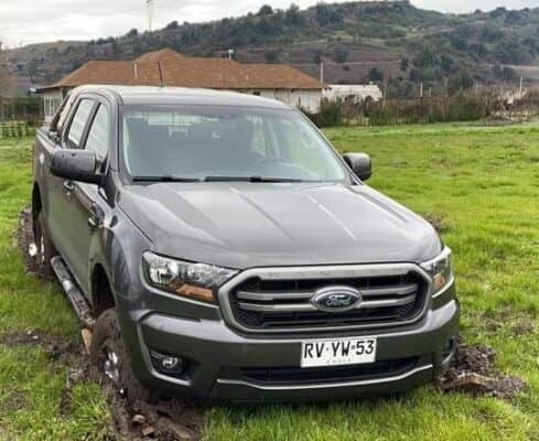 Familia de Curicó sufrió robo de especies y de una camioneta en su casa