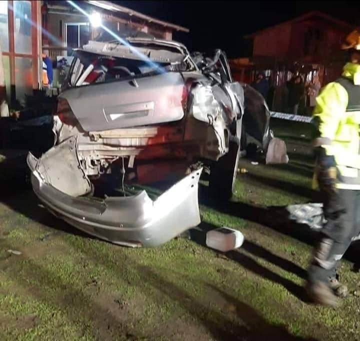 Dos fallecidos deja accidente de tránsito ocurrido este domingo en Licantén