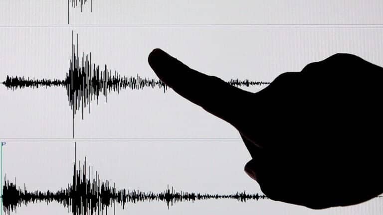 Sismo de mediana intensidad se percibe en la zona centro sur del país
