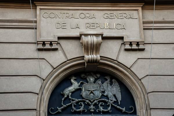 Contraloría declara ilegales 29 convenios entre el Estado y fundaciones