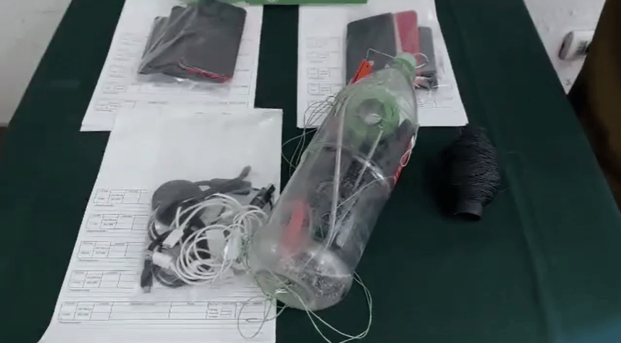En libertad imputado que lanzó botella con celulares al interior de la Cárcel de Talca