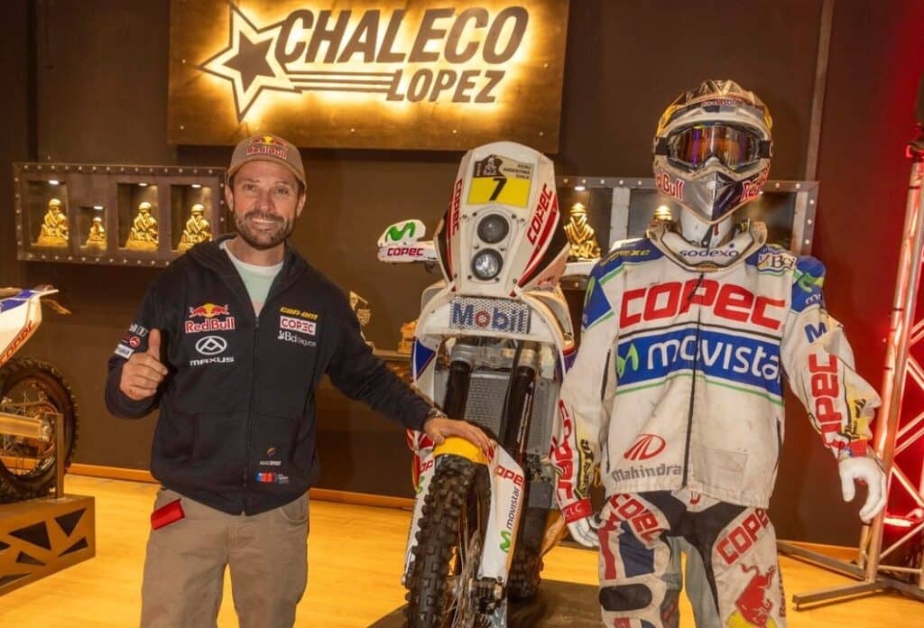 Chaleco López inauguró su museo en el Mall Sport