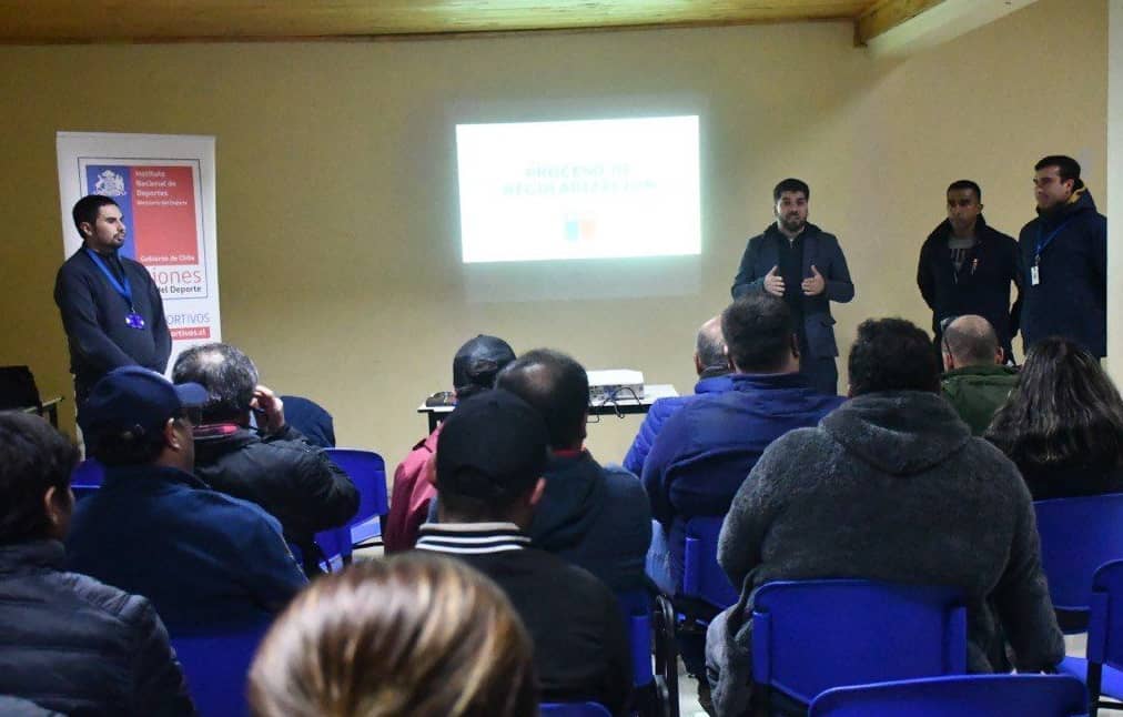 Informan a organizaciones deportivas de Sagrada Familia cómo optar a recursos para sus actividades