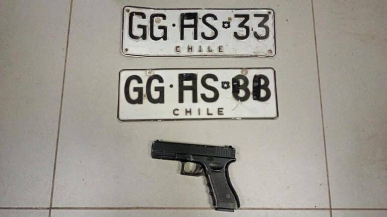 Detenidos sujetos que transitaban en un vehículo robado por la comuna de Teno