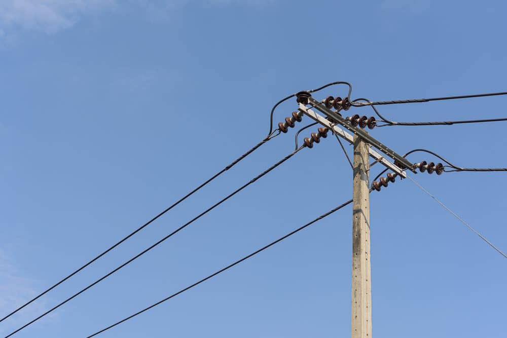 Trabajador muere mientras instalaba fibra óptica en Romeral