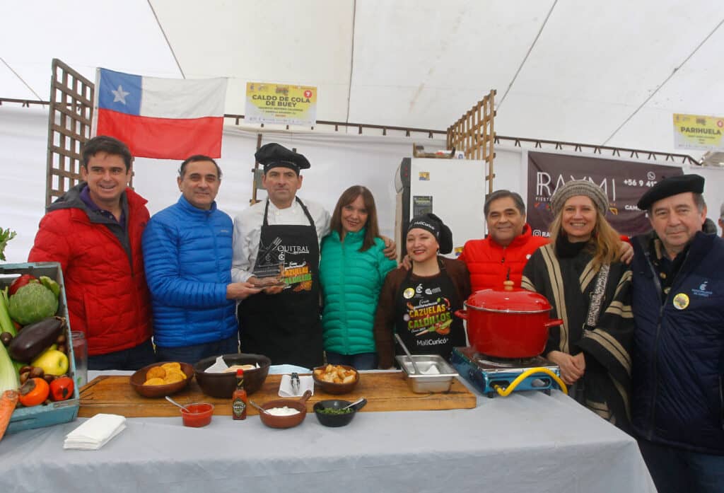 Municipio de Curicó realiza exitoso balance de la Feria “Cazuelas y Caldillos Solidaria” 2023