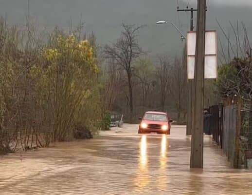 Senapred ordena evacuar sector de Chequenlemu en Curicó