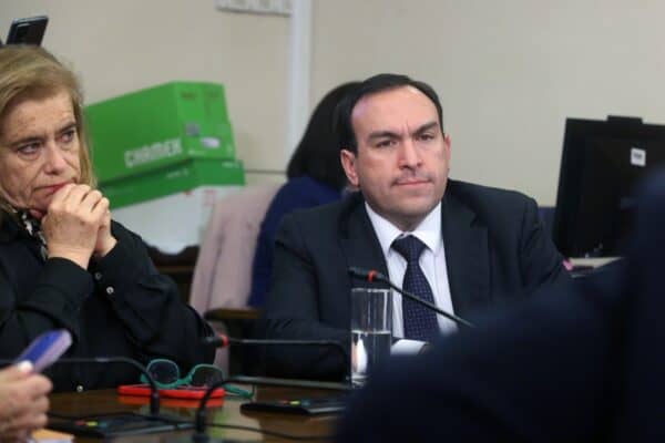 Diputado Donoso critica alza de tarifa al transporte público y beneficio extra para la región Metropolitana