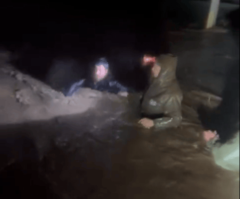 Carabineros de Curicó rescataron a hombre que era arrastrado por río Guaiquillo en sector de Zapallar