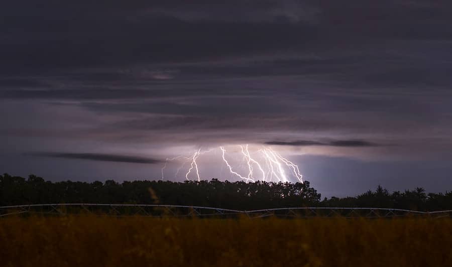 Pronostican tormentas eléctricas para Santiago, O'Higgins y el Maule