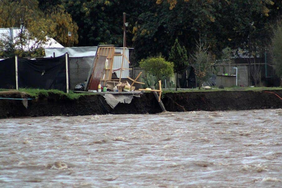 Mujer de 73 años murió tras caer a un estero en Curepto