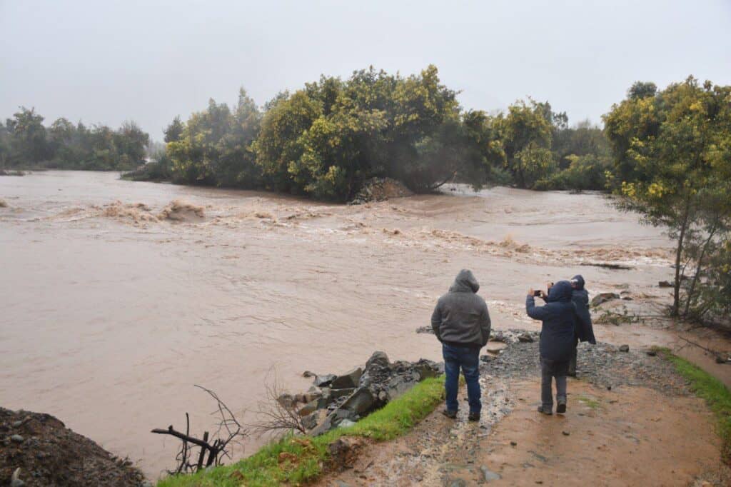 Municipio de Sagrada Familia despliega equipos para atender emergencias por temporal