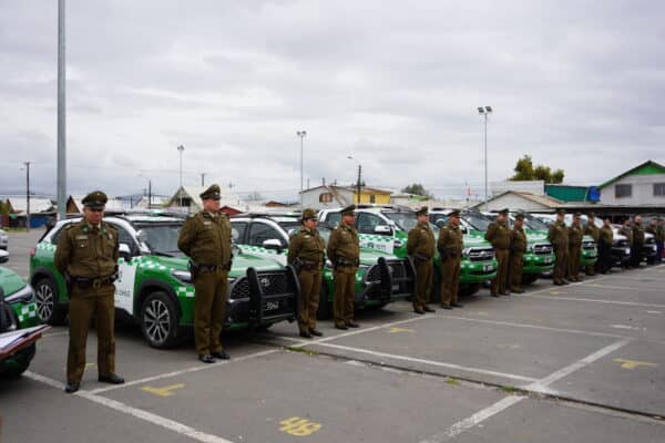Gobierno entregó 14 vehículos policiales para Carabineros de la Provincia de Curicó