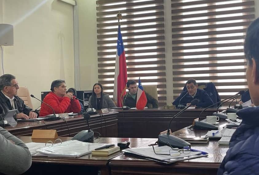Concejo Municipal de Curicó respaldó a vecinos de Parque Zapallar afectados por inundación