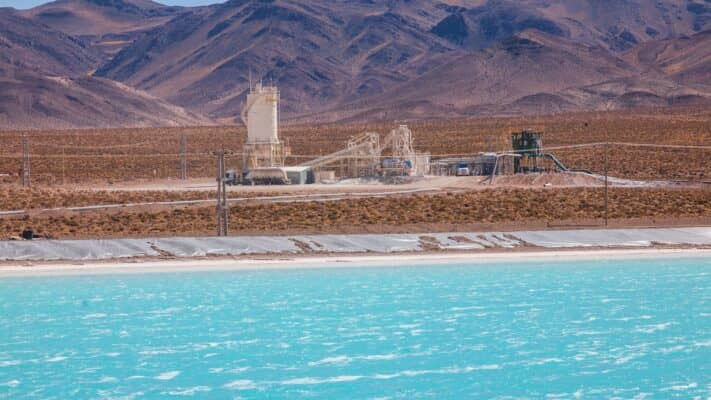Fin del boom del litio: precio cae más del 70% desde su máximo histórico