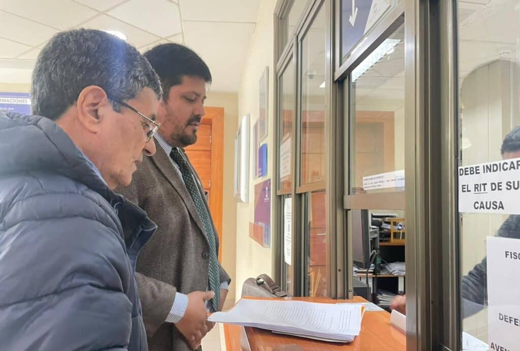 Alcalde(s) de Sagrada Familia presentó querella por fraude al Fisco en contra de suspendido jefe comunal