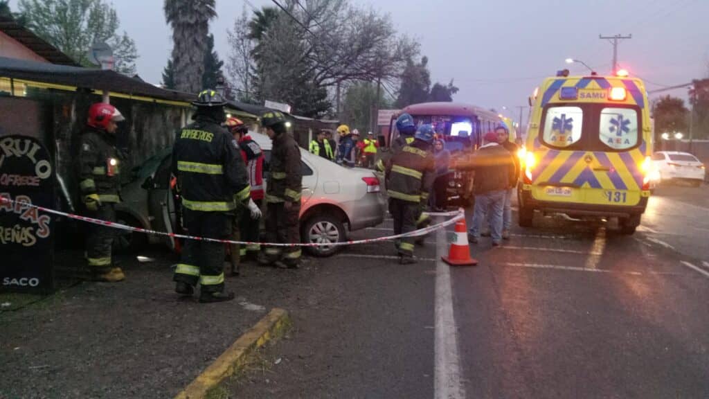 “Curva de la muerte” cobra la vida de conductor en el camino a Rauco
