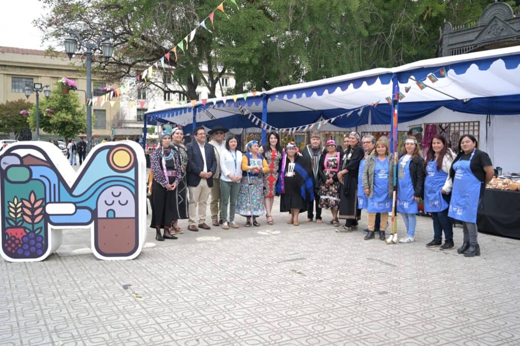 En Talca se realizó feria indígena “Rayen Quitral” de emprendimientos de Market Maule