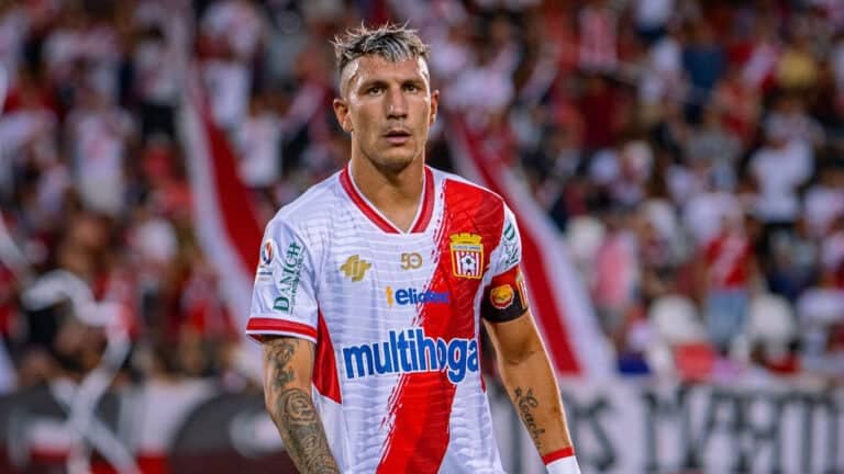 Franco Bechtholdt vestirá los colores de Cobresal en la temporada 2024