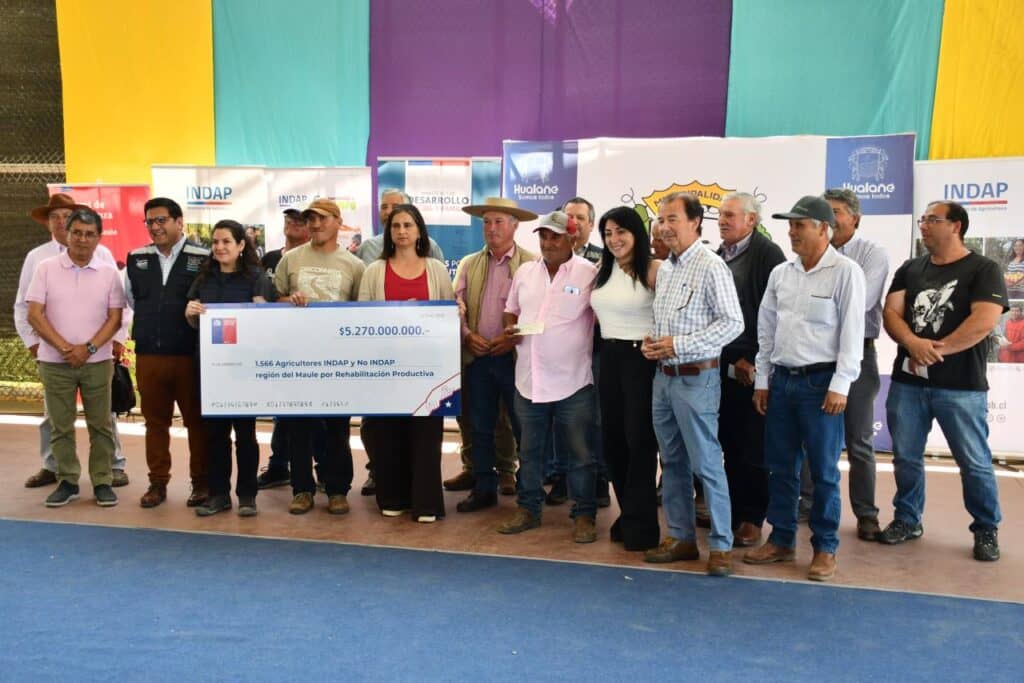 Gobierno entregó bonos de recuperación agrícola a productores de la Cuenca del Mataquito