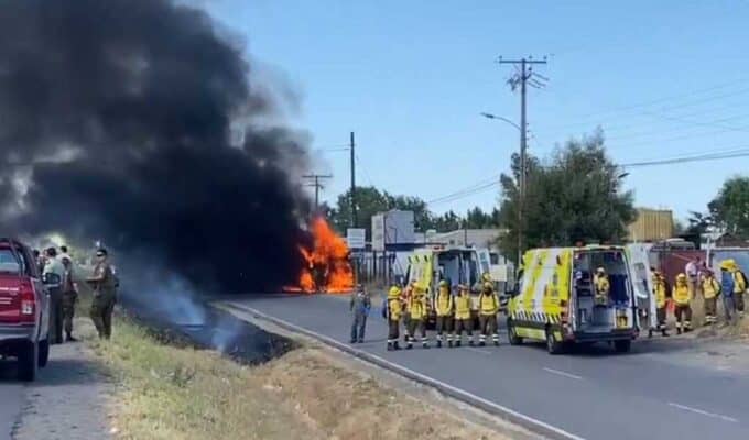 Carabineros logra rehabilitar tránsito tras accidente aéreo en Talca