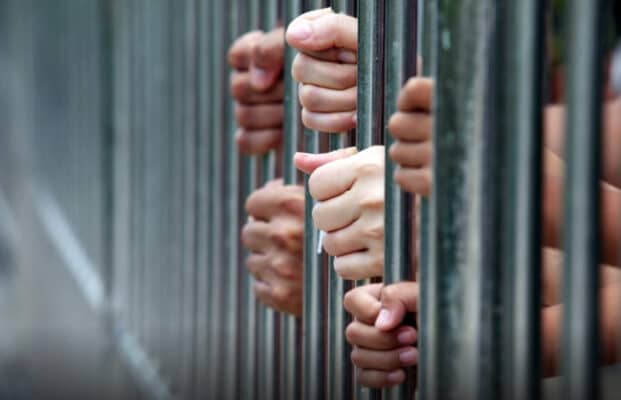 Cinco sujetos quedaron en prisión preventiva tras dejar en riesgo vital a víctima en Molina