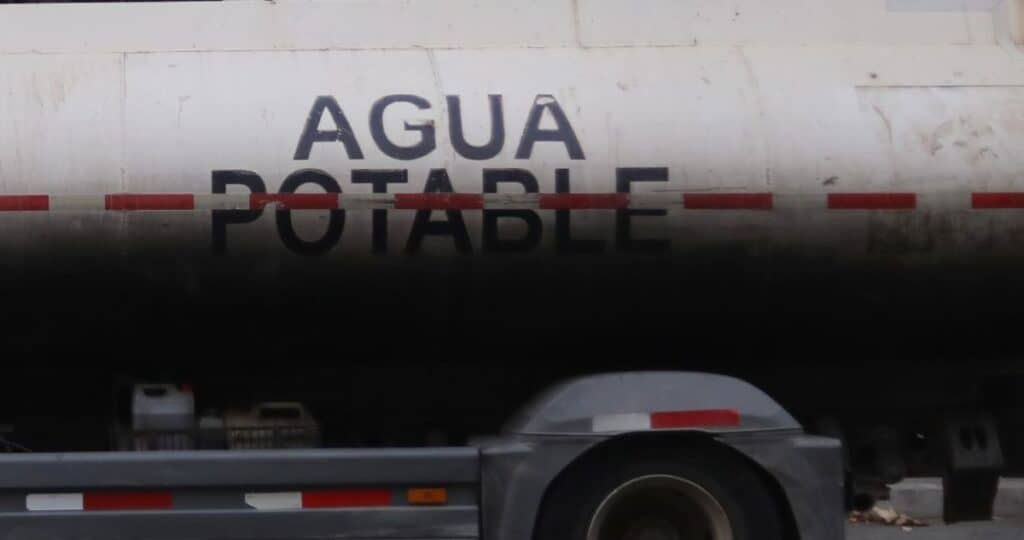 Alcaldesa de Teno acusa que protocolo del Gobierno restringe entrega de agua a cerca de mil personas