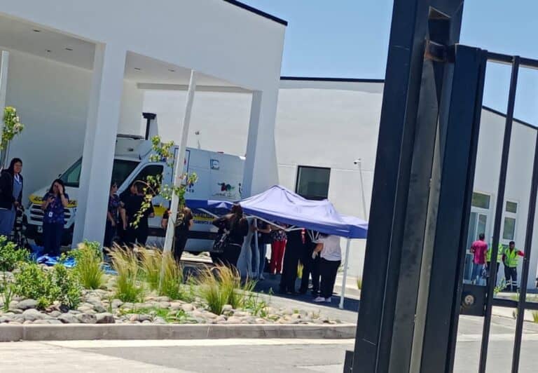 Amago de incendio afectó nuevo Cesfam de Sagrada Familia