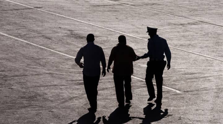 PDI de Curicó expulsa a extranjero por delito de robo con violencia