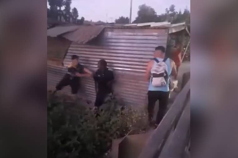 Vecinos de Villa Francia en Maule golpearon a sujeto que acosó sexualmente a menor en un almacén