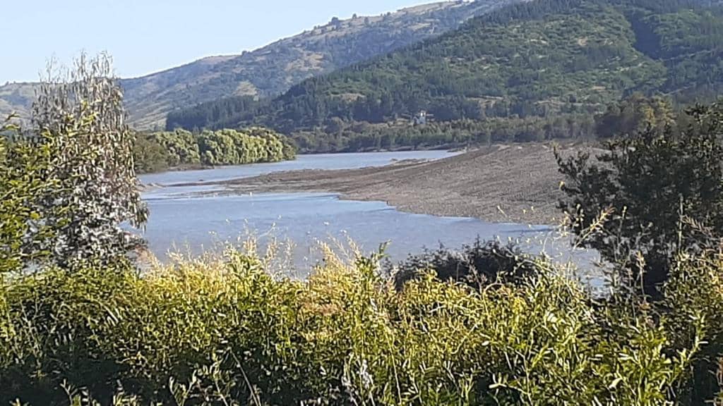 Trabajos de encauzamiento en el Río Mataquito preocupan a vecinos de Hualañé