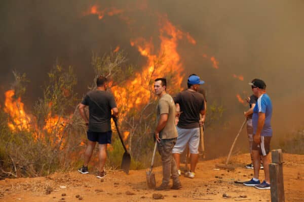 Aumentan a 132 los fallecidos por incendios forestales en la región de Valparaíso
