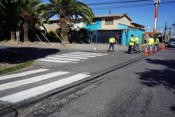 Continúan trabajos de demarcación vial en distintos puntos de Curicó