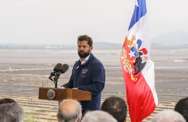 Presidente inauguró la planta fotovoltaica Gran Teno destacando avance “hacia un futuro más limpio y sostenible”