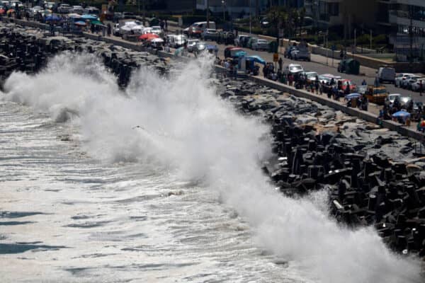 Anuncias marejadas para la costa de Arica al Golfo de Penas hasta el 25 de marzo